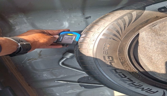 2020 Hyundai AURA SX 1.2, Petrol, Manual, 1,55,213 km, tyre