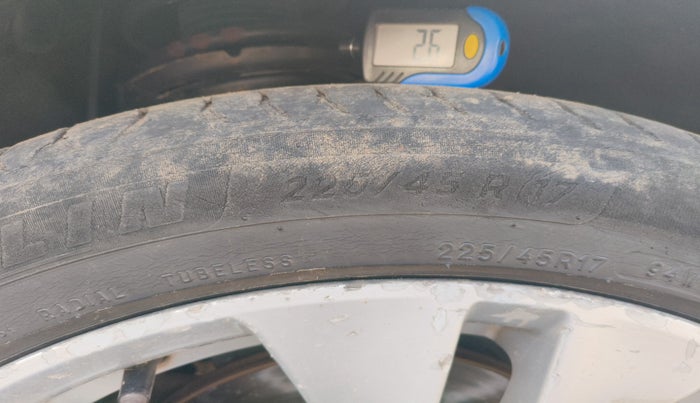 2013 Mercedes Benz C Class C250 CDI AT AVANTGARDE, Diesel, Automatic, 1,38,691 km, tyre