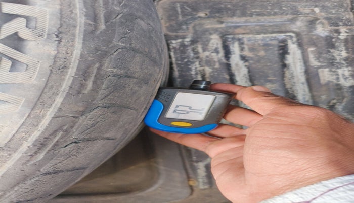 2013 Mercedes Benz C Class C250 CDI AT AVANTGARDE, Diesel, Automatic, 1,38,691 km, tyre