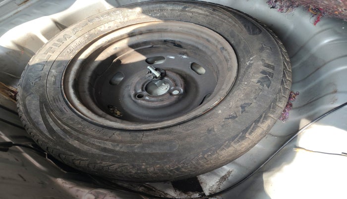 2019 Renault Kwid RXL, Petrol, Manual, 57,373 km, tyre