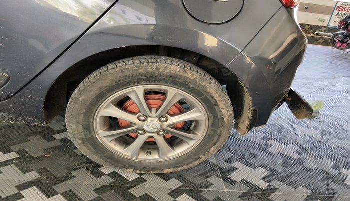 2016 Hyundai Grand i10 ASTA 1.2 KAPPA VTVT, Petrol, Manual, 1,19,851 km, tyre