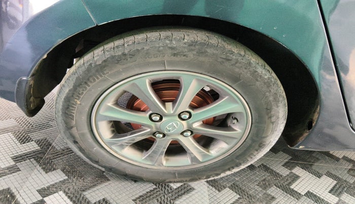 2016 Hyundai Grand i10 ASTA 1.2 KAPPA VTVT, Petrol, Manual, 1,19,851 km, tyre