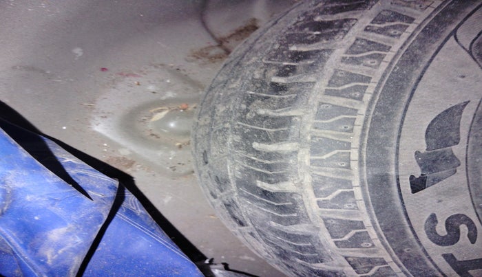 2013 Maruti Alto 800 LXI, Petrol, Manual, 97,715 km, tyre