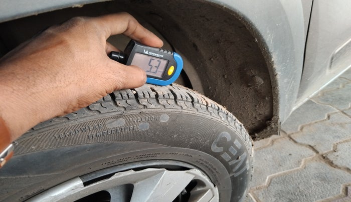 2019 Renault Kwid RXL, Petrol, Manual, 63,402 km, tyre