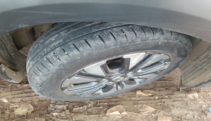 2021 Honda WR-V 1.5L I-DTEC VX MT, Diesel, Manual, 70,517 km, tyre