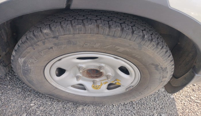 2018 Tata Hexa XTA 4X2 6 STR, Diesel, Automatic, 1,63,954 km, tyre