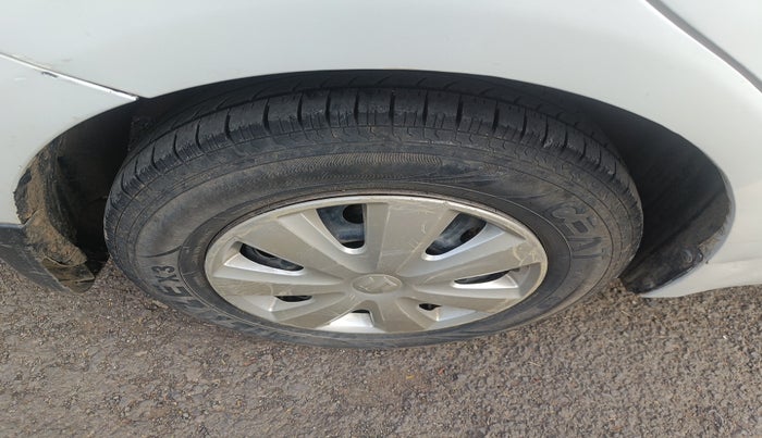 2011 Maruti Swift Dzire VXI, Petrol, Manual, 92,826 km, tyre