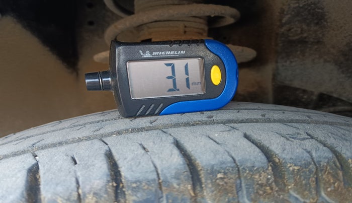 2019 Maruti Dzire VXI, Petrol, Manual, 40,246 km, tyre