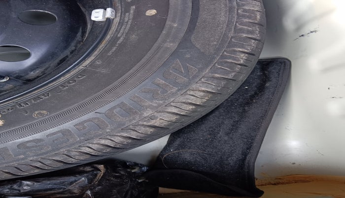 2019 Maruti Dzire VXI, Petrol, Manual, 40,246 km, tyre