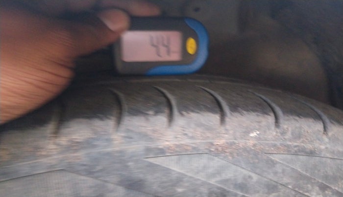 2018 Hyundai Grand i10 MAGNA U2 1.2 CRDI, Diesel, Manual, 99,080 km, tyre