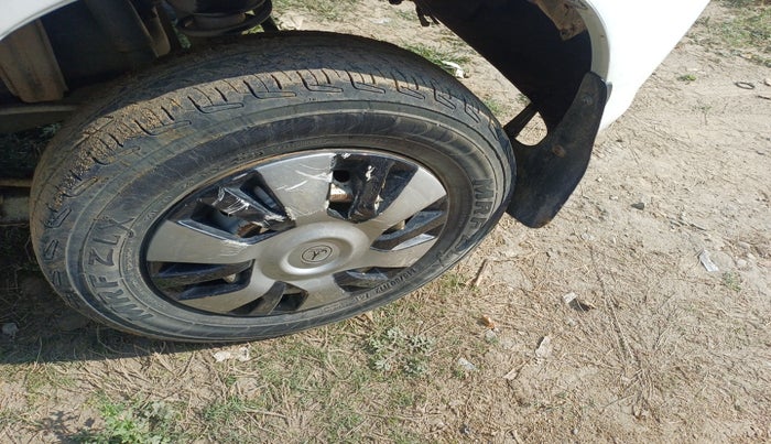 2011 Maruti Alto LX, Petrol, Manual, 1,59,674 km, tyre