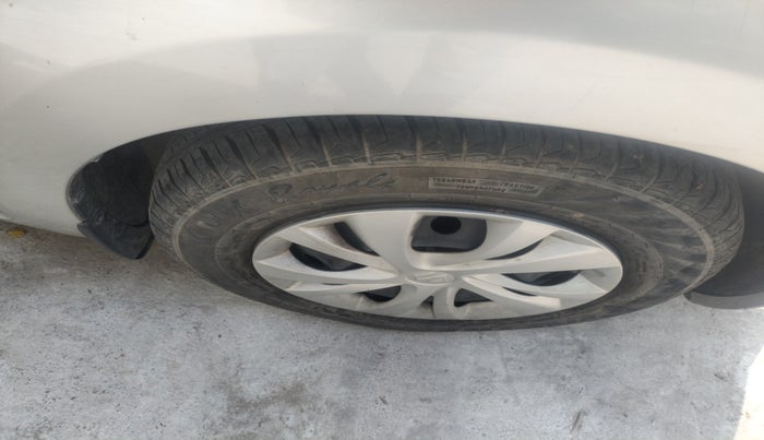 2021 Maruti Swift VXI AMT, Petrol, Automatic, 27,540 km, tyre