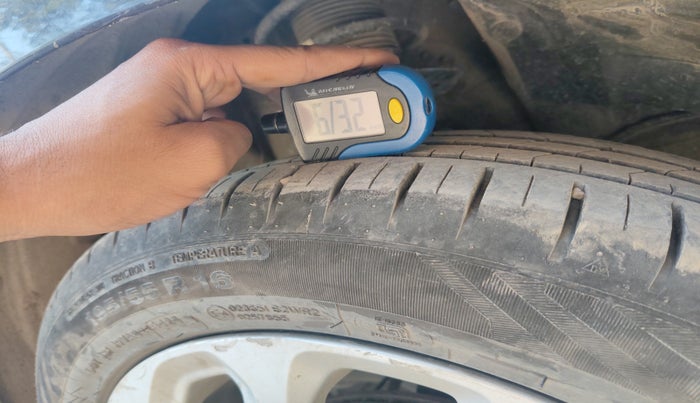 2023 Maruti Baleno  ZETA CNG 1.2L, Petrol, Manual, 1,02,798 km, tyre