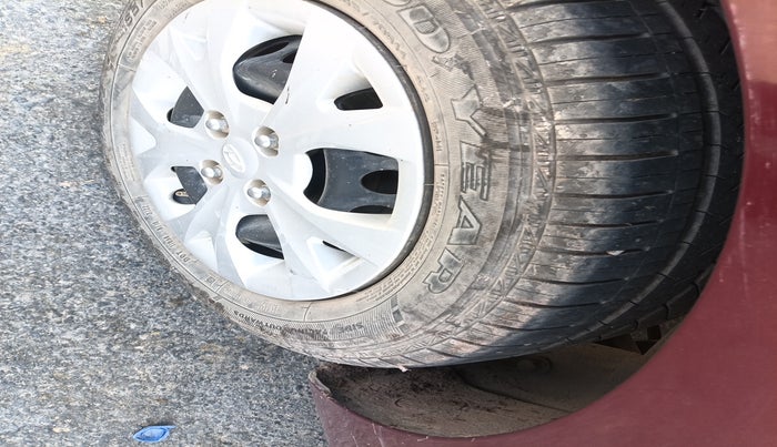 2013 Hyundai Grand i10 SPORTZ 1.2 KAPPA VTVT, Petrol, Manual, 62,000 km, tyre