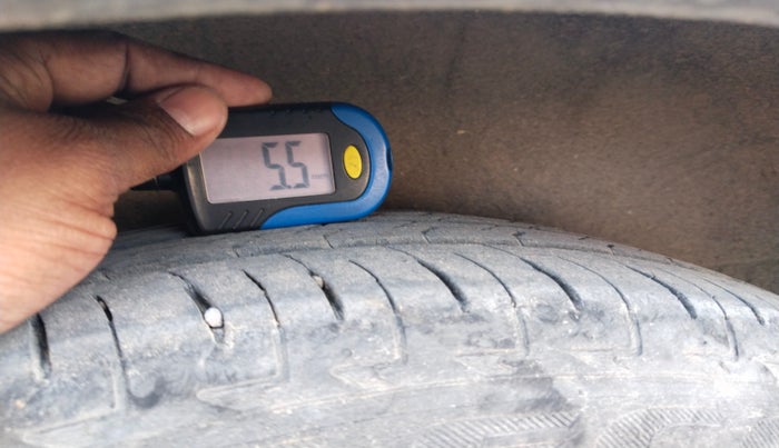 2010 Honda City 1.5L I-VTEC V MT, Petrol, Manual, 1,36,211 km, tyre