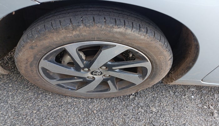 2022 Toyota Glanza G, Petrol, Manual, 32,655 km, tyre