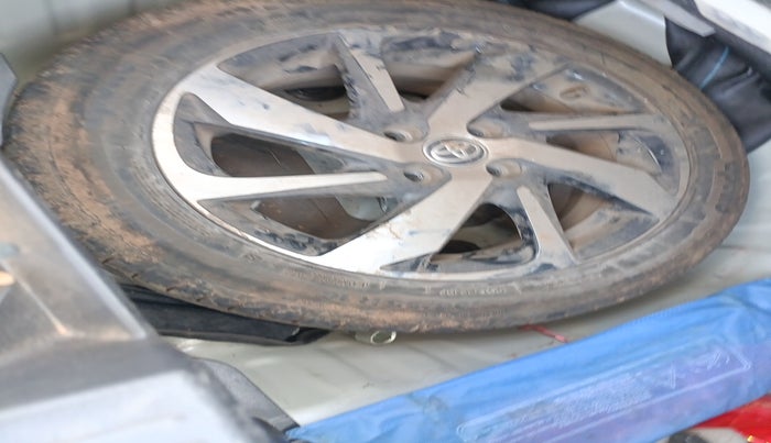 2022 Toyota Glanza G, Petrol, Manual, 32,655 km, tyre