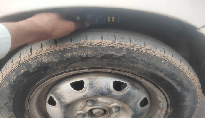 2011 Maruti Zen Estilo LXI, Petrol, Manual, 1,38,954 km, tyre