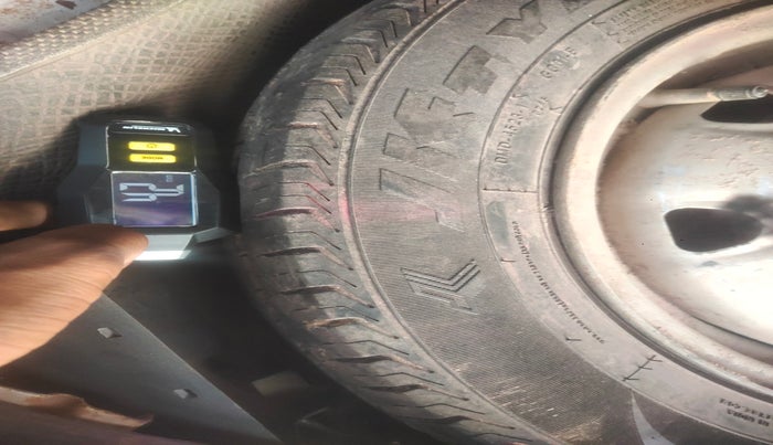 2011 Maruti Zen Estilo LXI, Petrol, Manual, 1,38,954 km, tyre