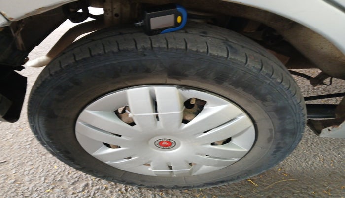 2016 Maruti Alto 800 LXI, Petrol, Manual, 82,981 km, tyre