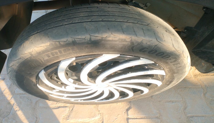 2023 Tata NEXON PURE 1.5 DIESEL, Diesel, Manual, 42,769 km, tyre