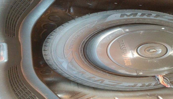 2018 Honda Jazz 1.2L I-VTEC VX CVT, Petrol, Automatic, 1,13,863 km, tyre