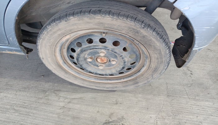 2013 Maruti Wagon R 1.0 VXI, Petrol, Manual, 27,360 km, tyre