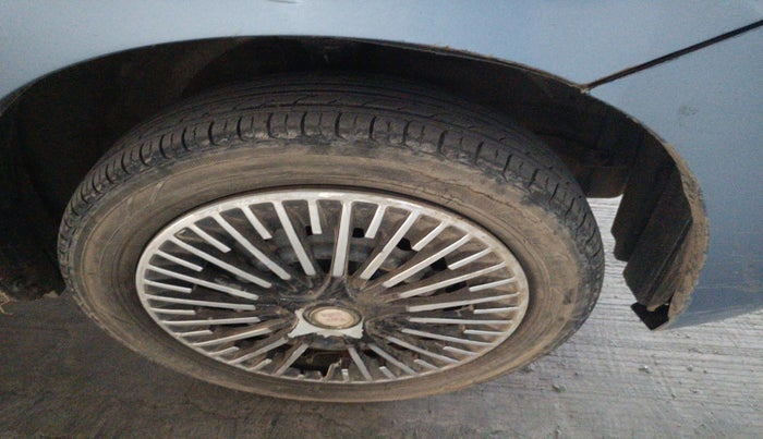 2013 Maruti Wagon R 1.0 VXI, Petrol, Manual, 27,360 km, tyre