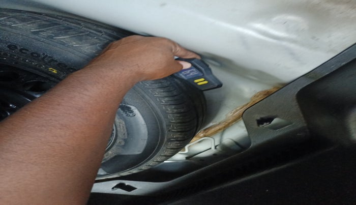 2021 Maruti Baleno ZETA PETROL 1.2, Petrol, Manual, 33,922 km, tyre