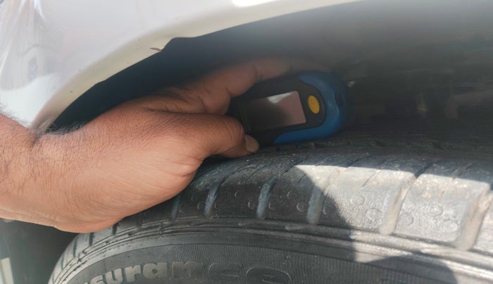 2018 Volkswagen Ameo HIGHLINE PLUS 1.0L 16 ALLOY, Petrol, Manual, 68,431 km, tyre