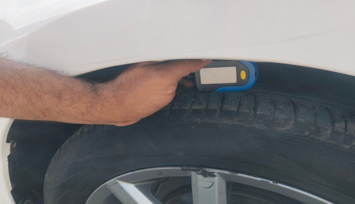 2018 Volkswagen Ameo HIGHLINE PLUS 1.0L 16 ALLOY, Petrol, Manual, 68,431 km, tyre