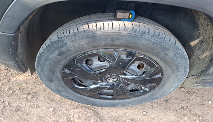 2022 Tata PUNCH ADVENTURE MT, Petrol, Manual, 57,360 km, tyre