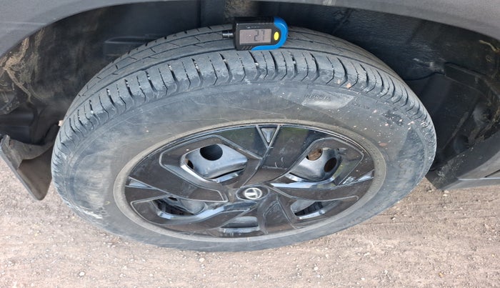 2022 Tata PUNCH ADVENTURE MT, Petrol, Manual, 57,360 km, tyre