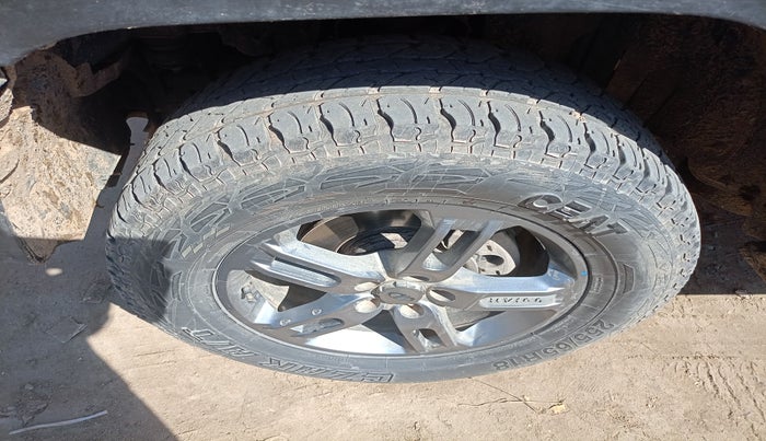 2020 Mahindra Thar LX HARD TOP 4WD MT, Diesel, Manual, 68,753 km, tyre