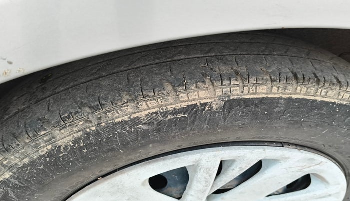 2011 Maruti Swift Dzire VXI, Petrol, Manual, 1,25,740 km, tyre