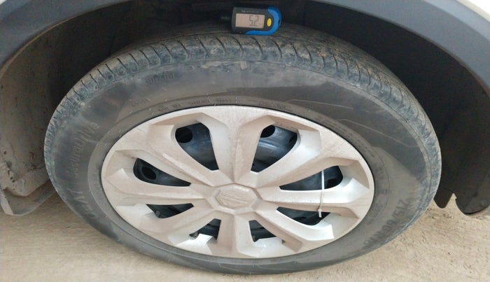 2024 MG ASTOR Sprint 1.5 MT (Ivory), Petrol, Manual, 42,811 km, tyre