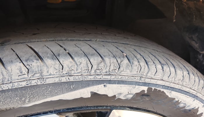 2022 Nissan MAGNITE XV MT, Petrol, Manual, 77,771 km, tyre