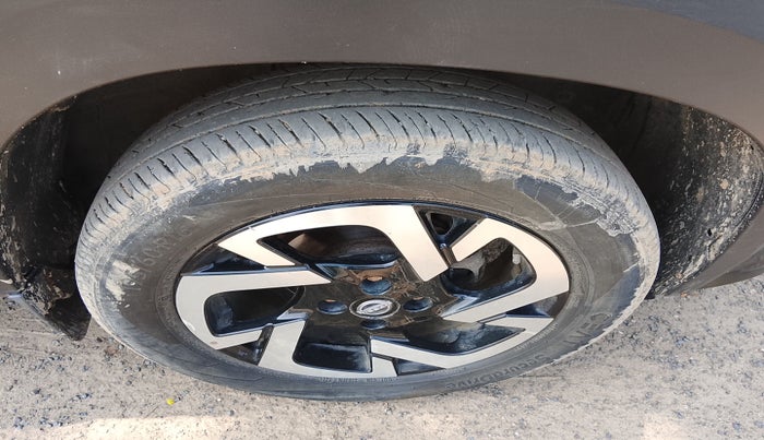 2022 Nissan MAGNITE XV MT, Petrol, Manual, 77,771 km, tyre