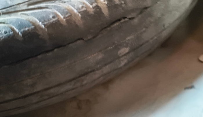 2010 Toyota Corolla Altis G PETROL, Petrol, Manual, 1,50,169 km, tyre