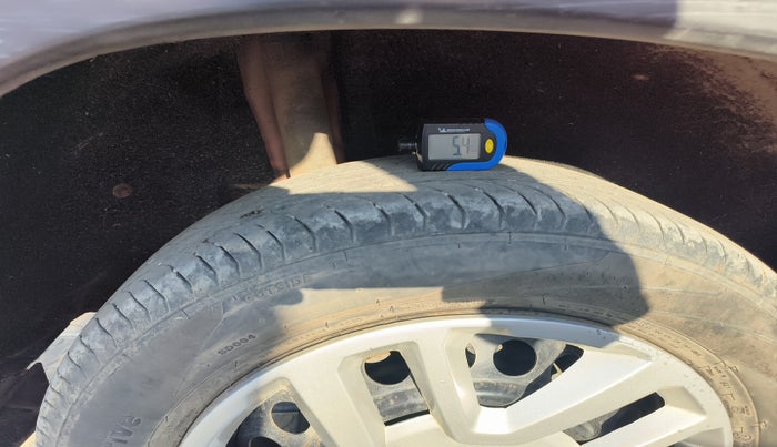 2017 Maruti Vitara Brezza VDI, Diesel, Manual, 87,619 km, tyre