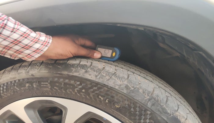 2023 Maruti Grand Vitara ZETA SMART HYBRID, Petrol, Manual, 29,482 km, tyre