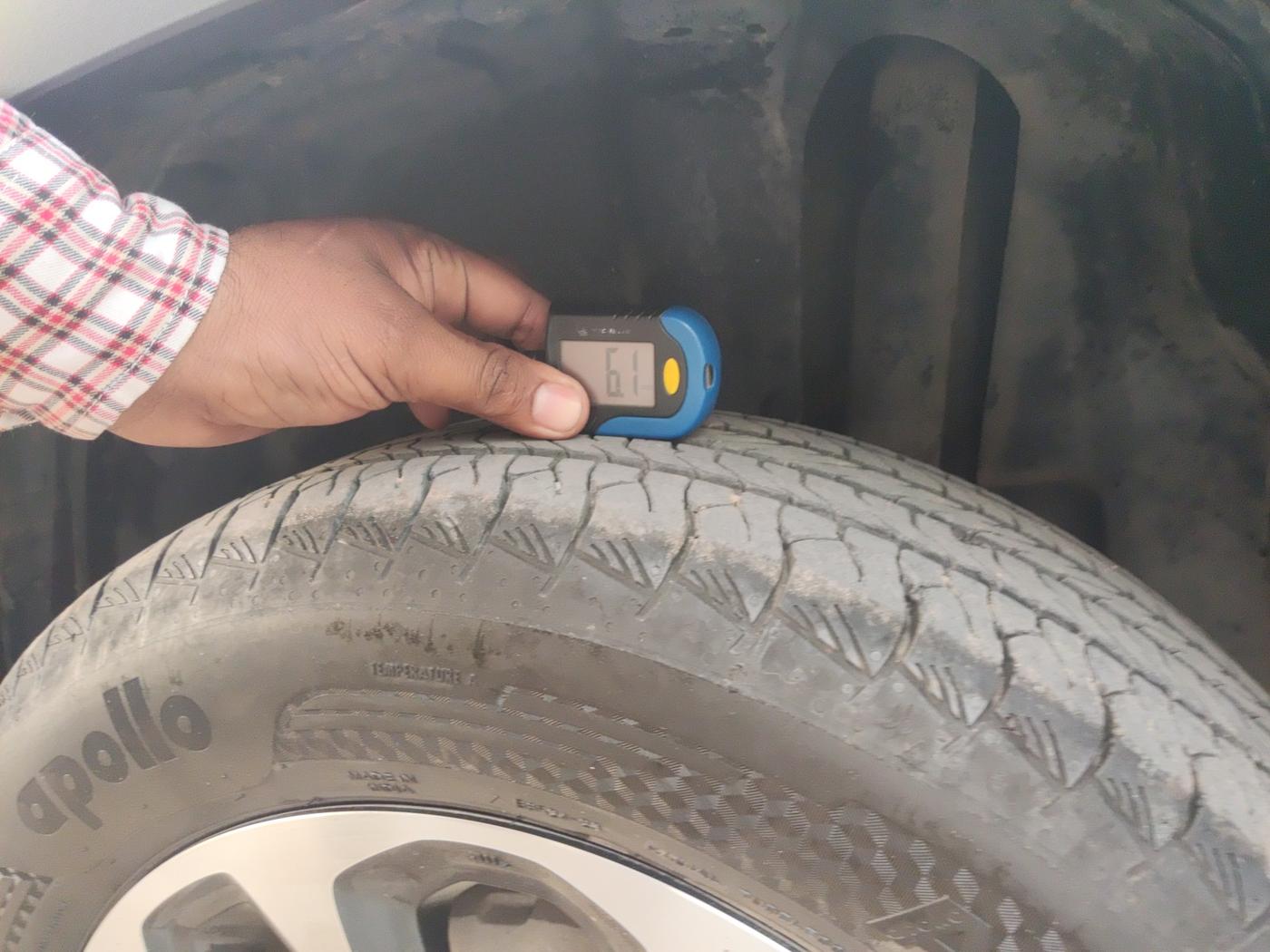 2023 Maruti Grand Vitara ZETA SMART HYBRID, Petrol, Manual, 29,482 km, tyre