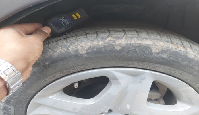 2017 Hyundai Elite i20 ASTA 1.2, Petrol, Manual, 1,07,523 km, tyre