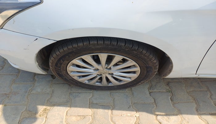 2020 Maruti Ciaz DELTA 1.5 SHVS MT PETROL, Petrol, Manual, 71,819 km, tyre