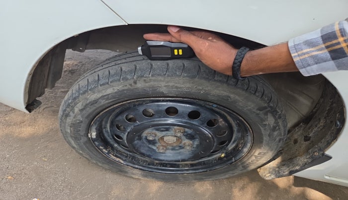 2017 Maruti Wagon R 1.0 VXI AMT, Petrol, Automatic, 1,42,309 km, tyre