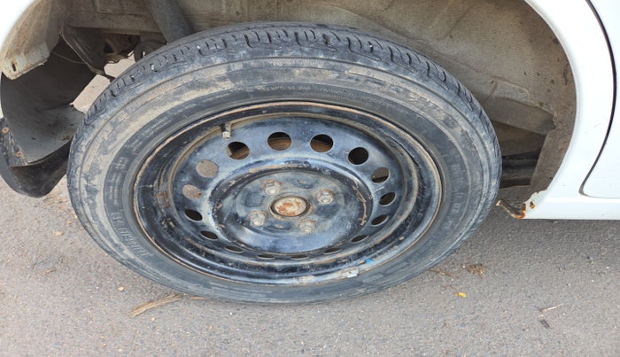 2017 Maruti Wagon R 1.0 VXI AMT, Petrol, Automatic, 1,42,309 km, tyre