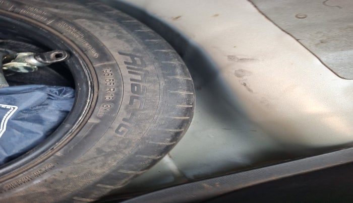 2016 Hyundai Elite i20 ASTA 1.4 CRDI (O), Diesel, Manual, 95,965 km, tyre