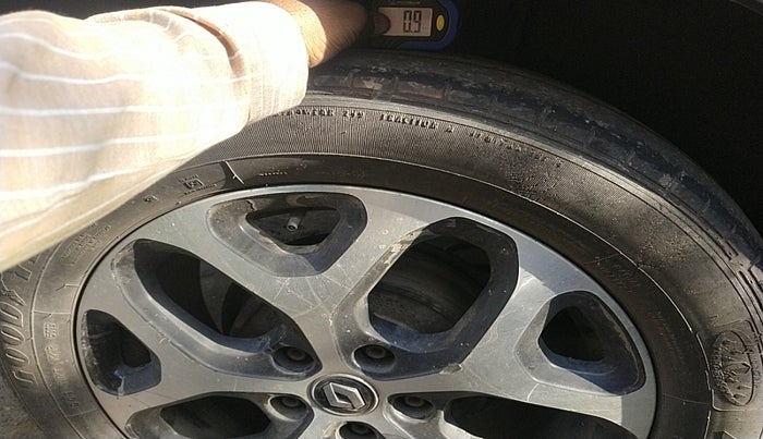 2017 Renault Captur RXT DIESEL, Diesel, Manual, 1,21,924 km, tyre