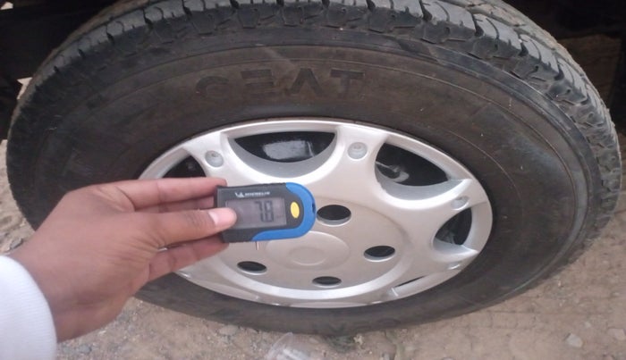 2014 Mahindra Bolero DI AC BS-III, Diesel, Manual, 1,92,417 km, tyre