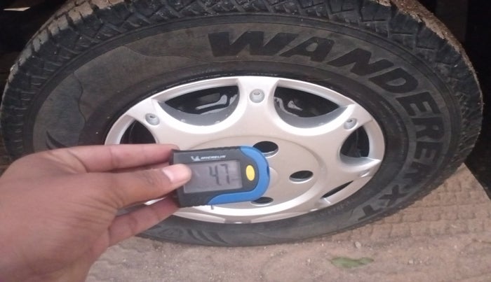 2014 Mahindra Bolero DI AC BS-III, Diesel, Manual, 1,92,417 km, tyre